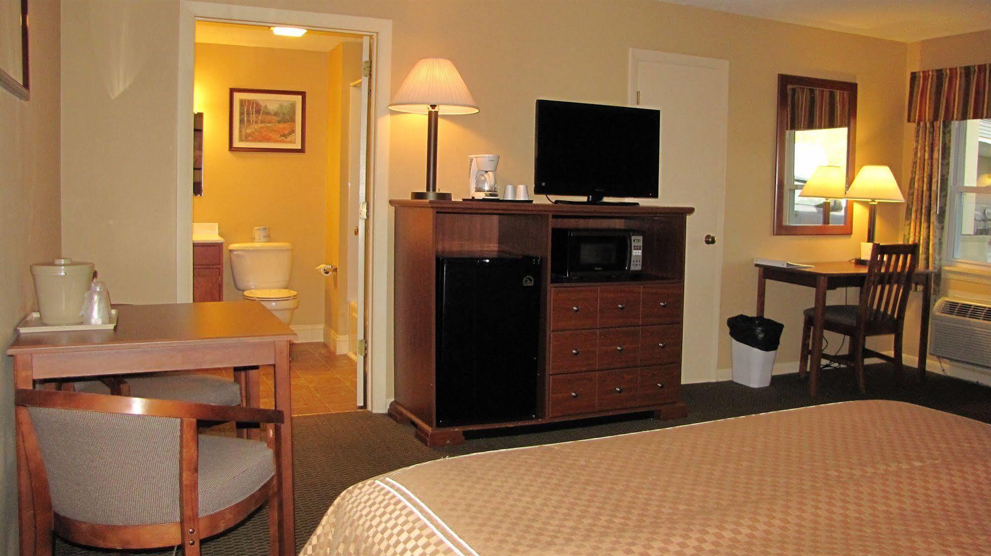 Mt. Madison Inn & Suites กอแรม ภายนอก รูปภาพ