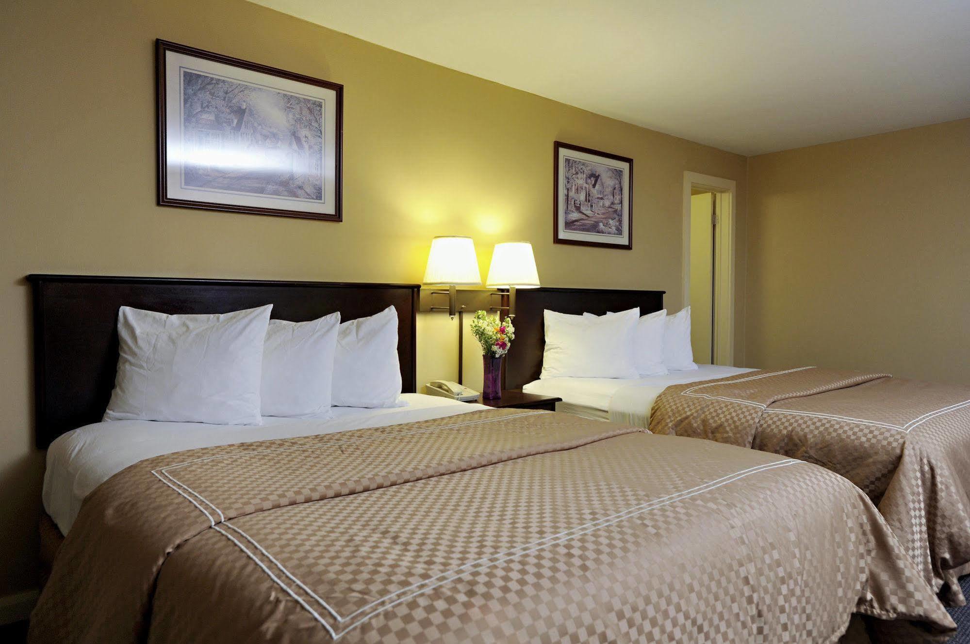Mt. Madison Inn & Suites กอแรม ภายนอก รูปภาพ